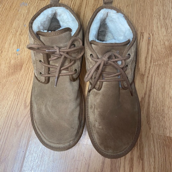 Uggs - Picture 3 of 4